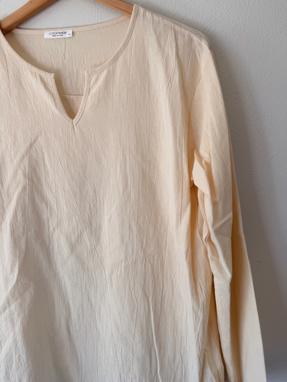 Coofandy - Medium - Men’s Cream Lightweight Two-Piece - Picture 2 of 10